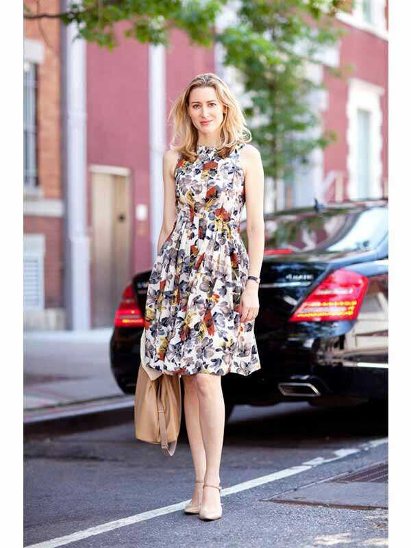 A line skirt _ dress street style 1